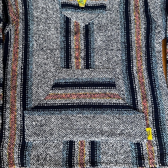 Iguana Jack Men’s Sweater - Picture 5 of 6